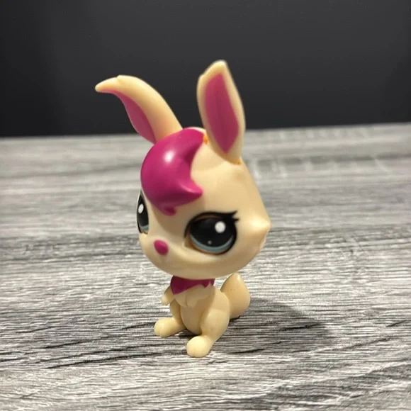 Littlest Pet Shop | #3500: Magic Motion Mom Bunny (2013) - Toy Figure - Picture 5 of 13